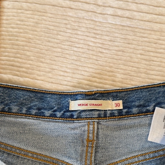 Levi's Blue Ripped Ankle Jeans - Picture 2 of 4